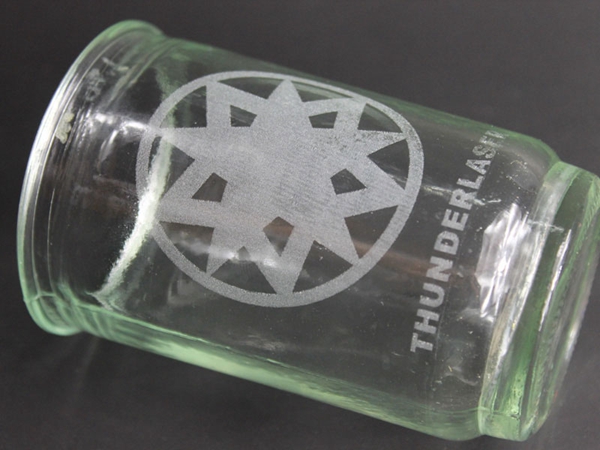 Glass laser engraver