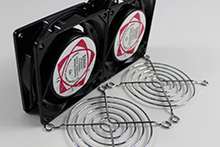 Low-noise cooling fan