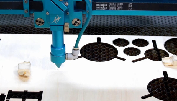 wood laser cutter