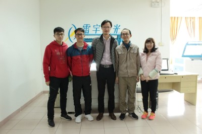 Hongkong Customers Visit For A Laser For their Startup Company